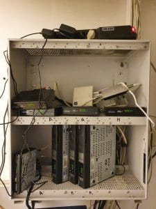 Zespół dekoderów DVB-T2 w hotelu